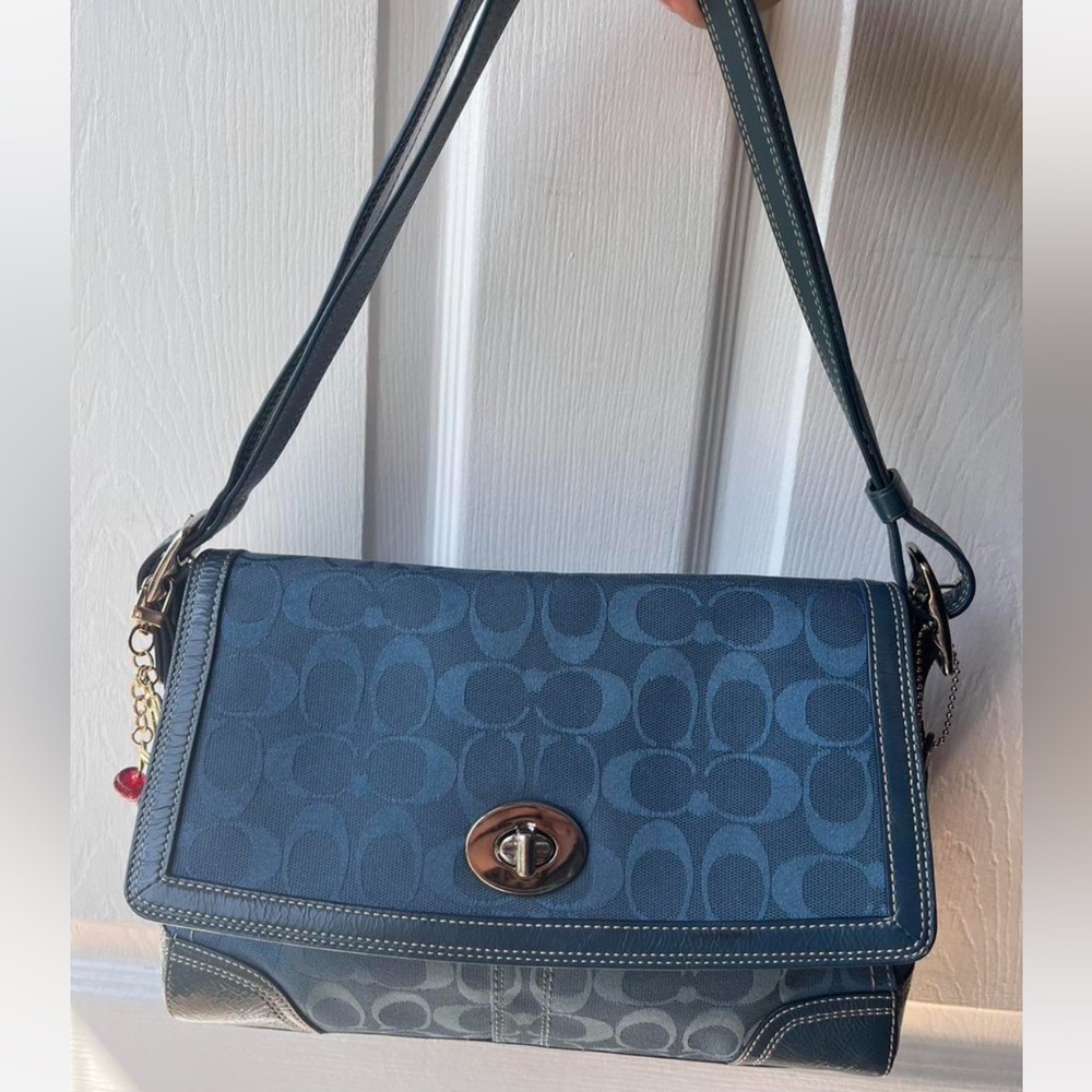 Coach Navy Blue Signature Bag